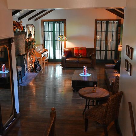 La Perla Restaurant & Country Inn Averill Park ภายนอก รูปภาพ