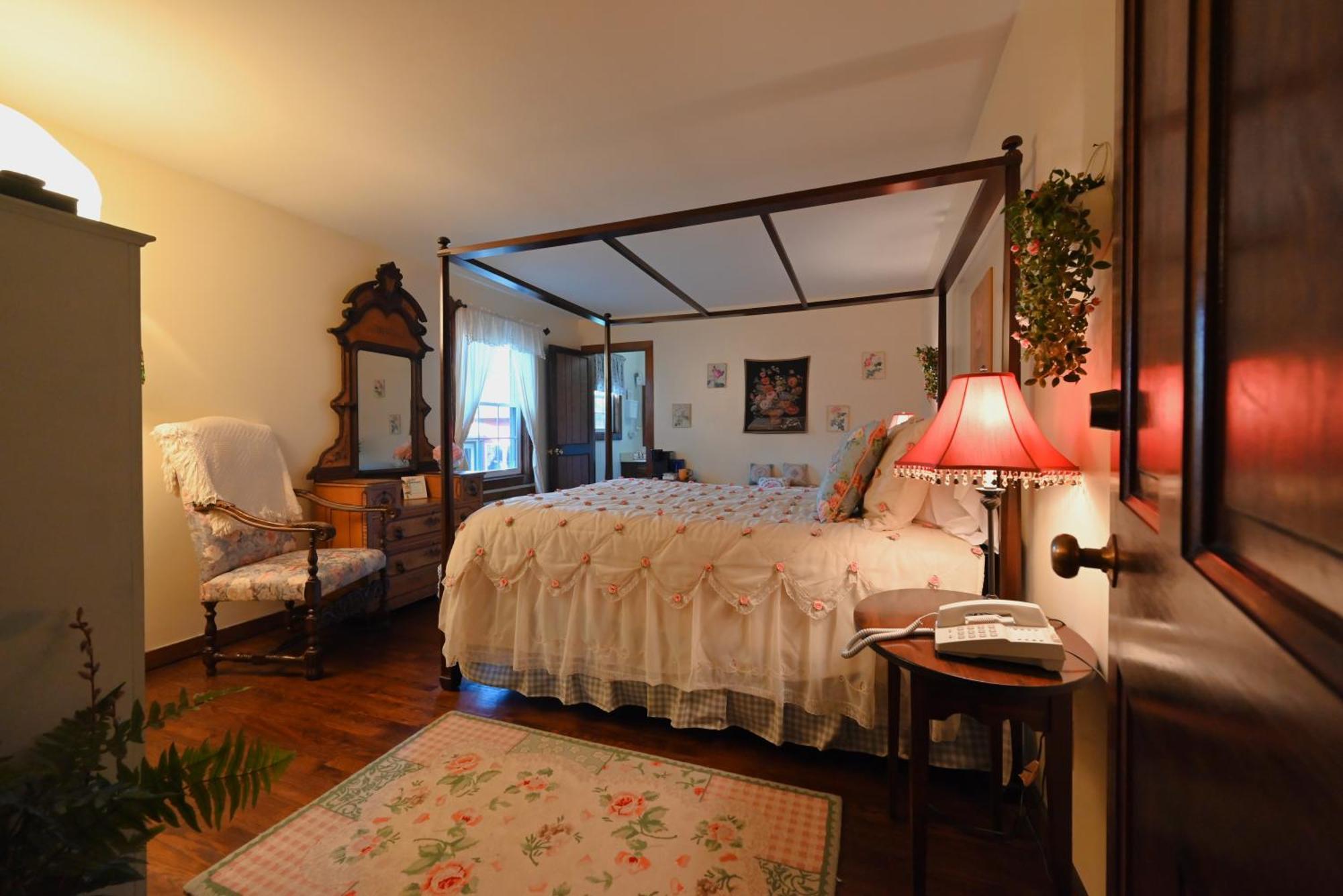 La Perla Restaurant & Country Inn Averill Park ภายนอก รูปภาพ