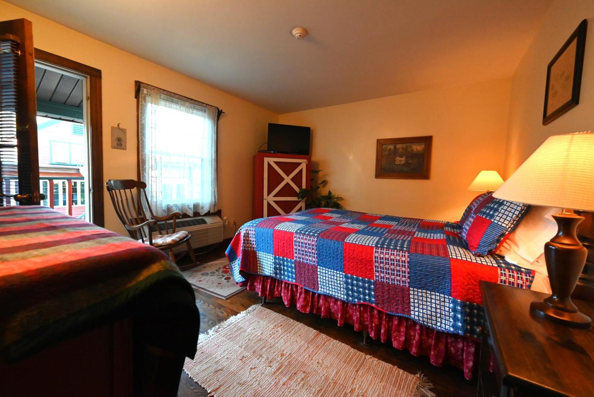 La Perla Restaurant & Country Inn Averill Park ภายนอก รูปภาพ